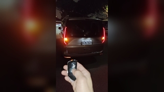 VW Caddy 5 2020+ hayon électrique